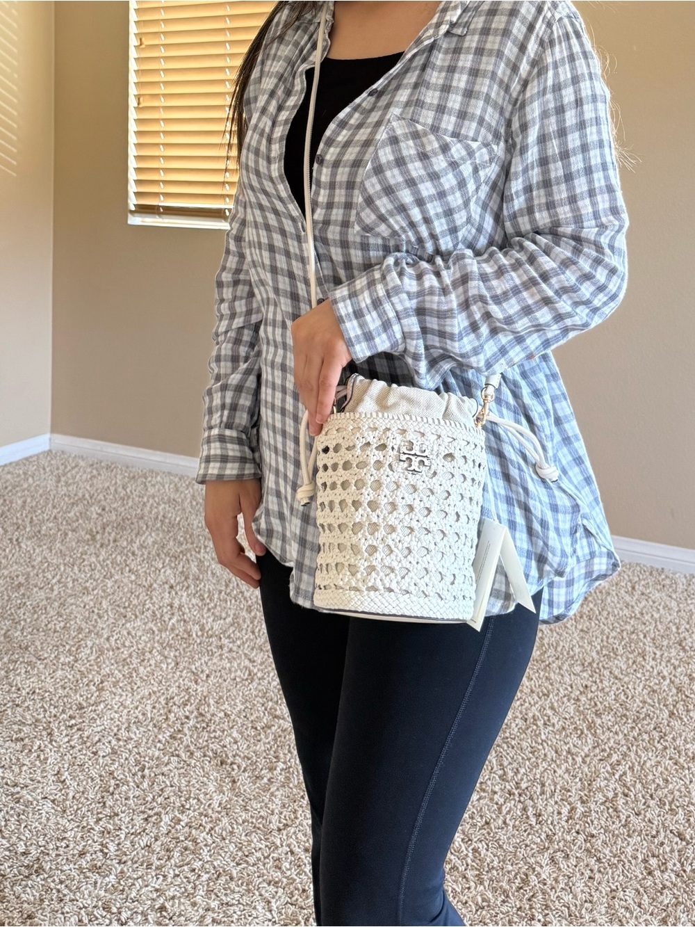 NWT tory burch woven bucket crossbody bag new ivory $450 - Picture 13 of 14